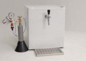 Fa�bierk�hlschrank A+ f�r 2x 5 Liter Dosen - mit Kompressor -TOPP!!!